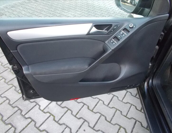 Volkswagen Golf Hatchback 1,4 l 90 kw