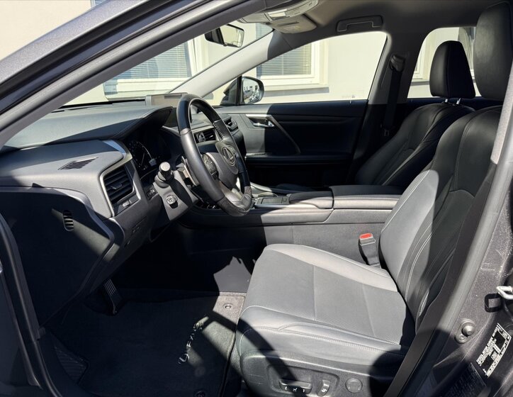Lexus RX 450h L SUV / Terénní 3,5 l 193 kw