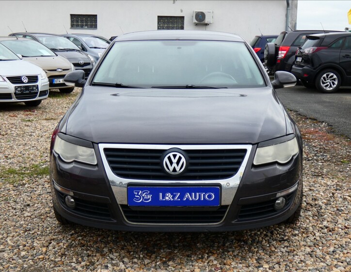 Volkswagen Passat 2