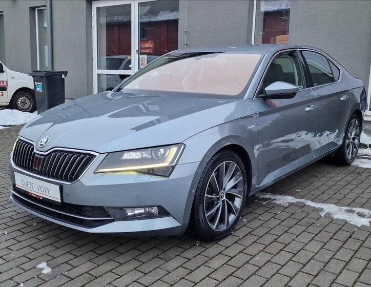 Škoda Superb Liftback 2,0 l 140 kw