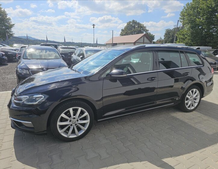 Volkswagen Golf 9