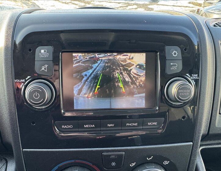 Opel Movano Skříň 2,2 l 103 kw