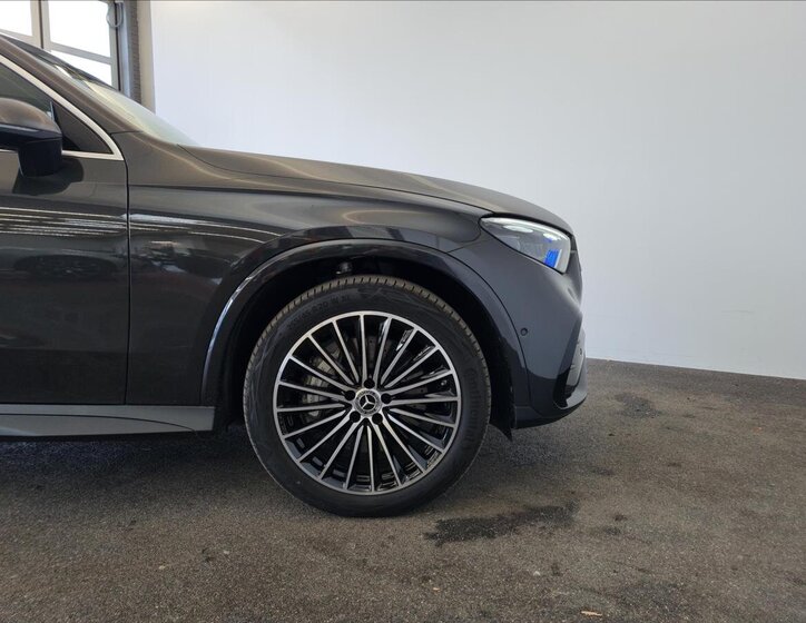 Mercedes-Benz GLC 22