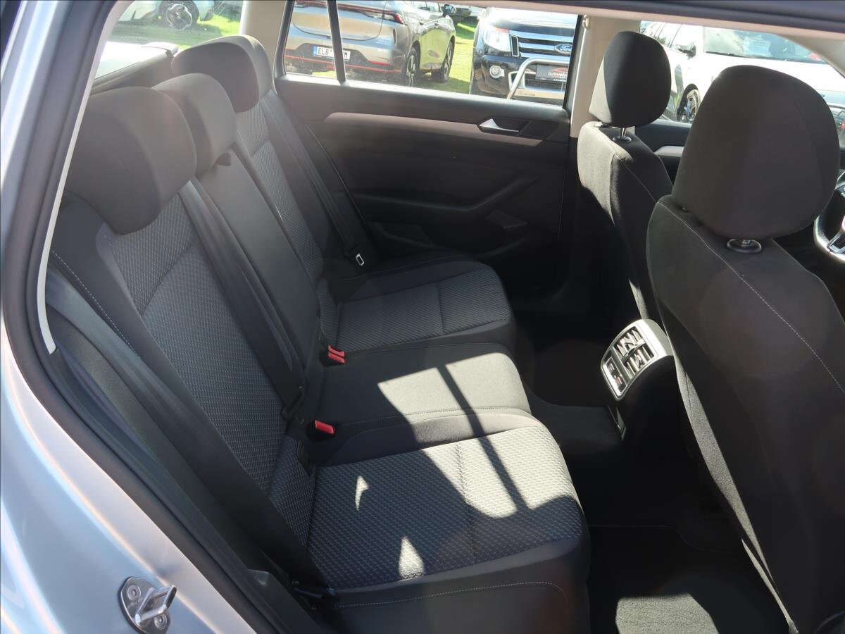 Volkswagen Passat Kombi 2,0 l 110 kw