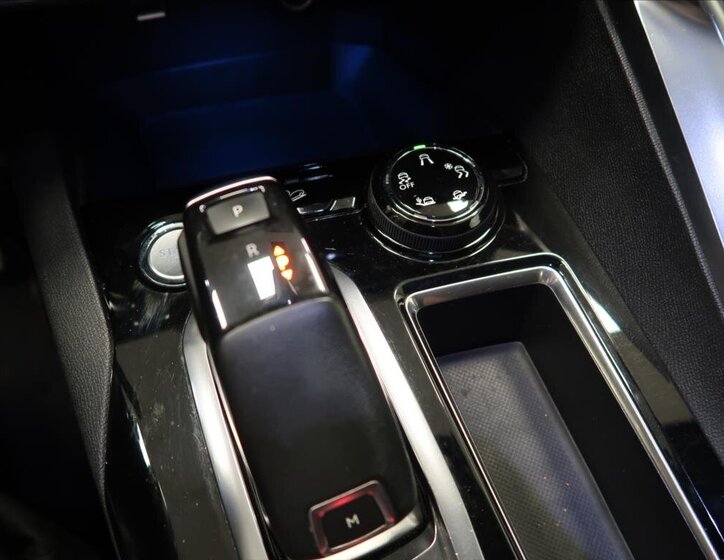 Peugeot 5008 24