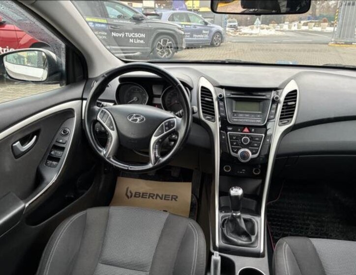 Hyundai i30 Kombi 1,6 l 99 kw