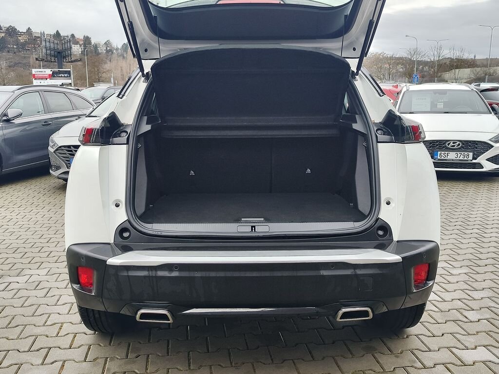 Peugeot 2008 SUV 1,2 l 96 kw