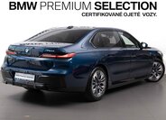 BMW i7 5