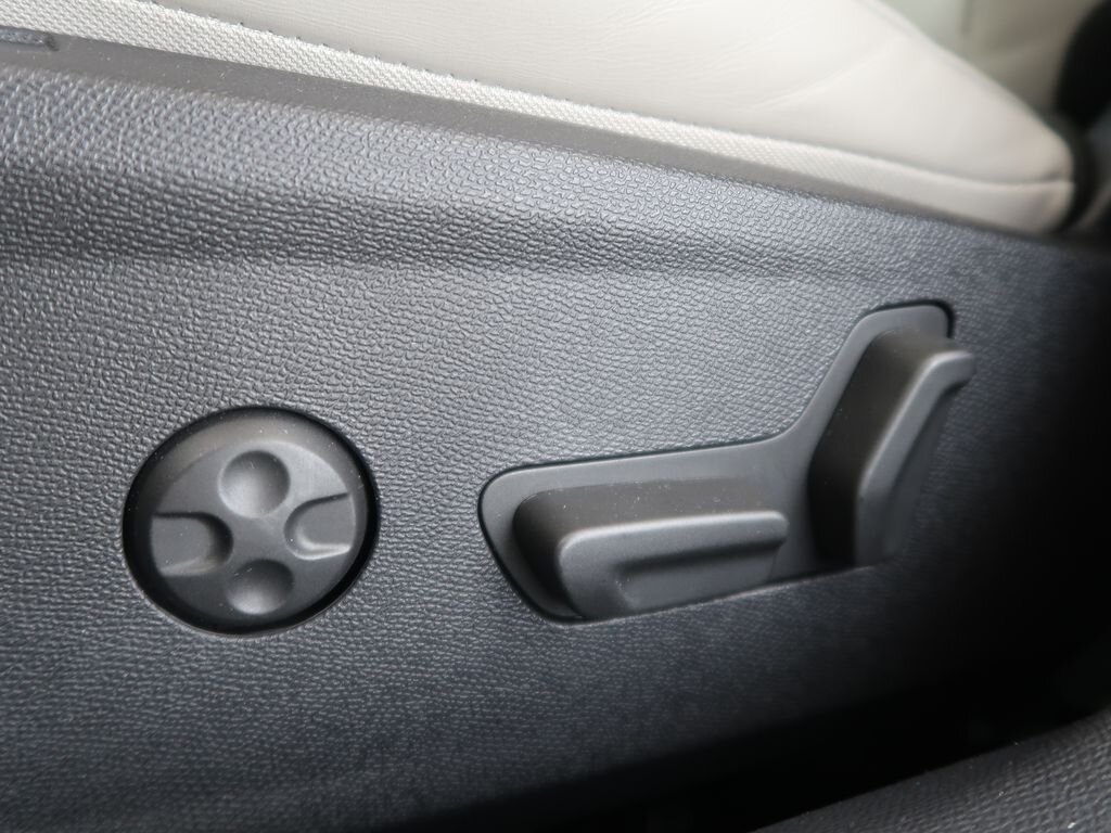 DS Automobiles DS9 Sedan / Limuzína 1,6 l 147 kw