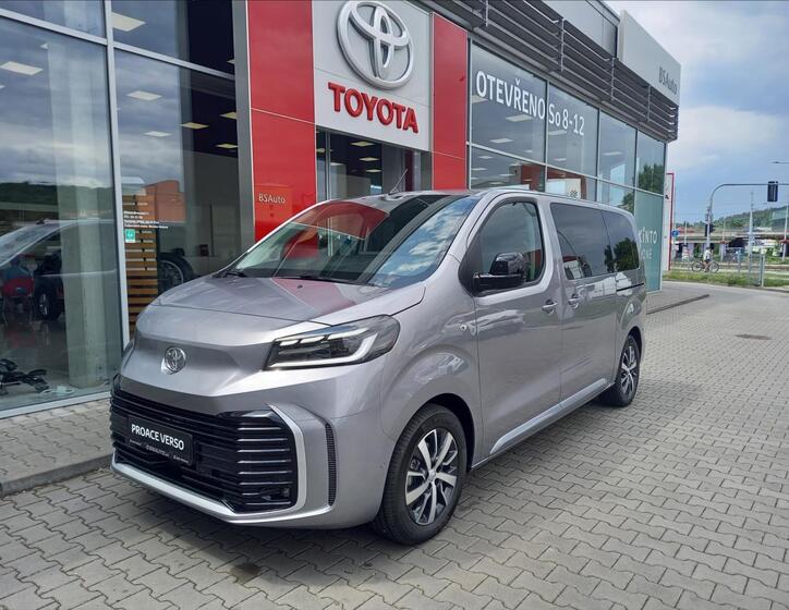 Toyota ProAce Verso 1