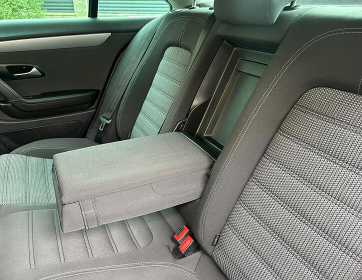 Volkswagen Passat CC 35