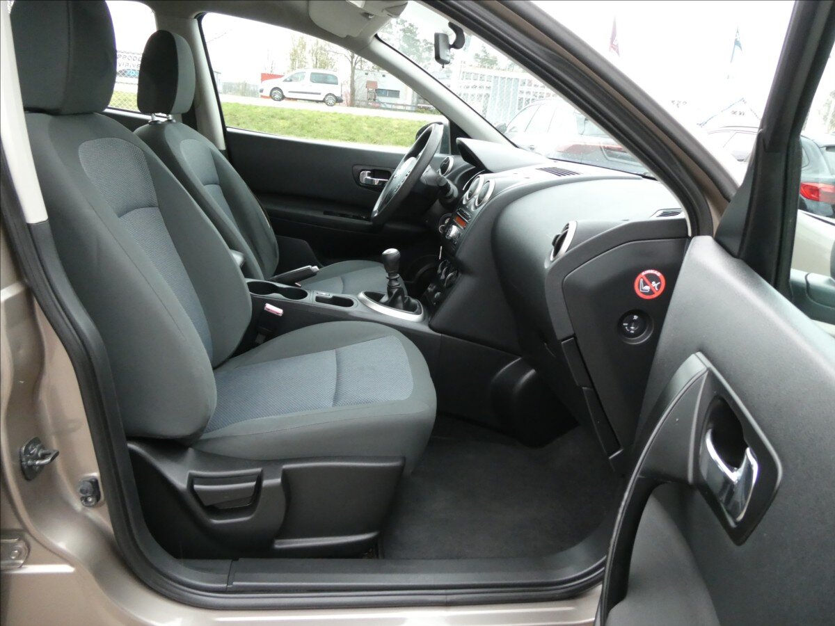Nissan Qashqai SUV / Terénní 1,5 l 78 kw