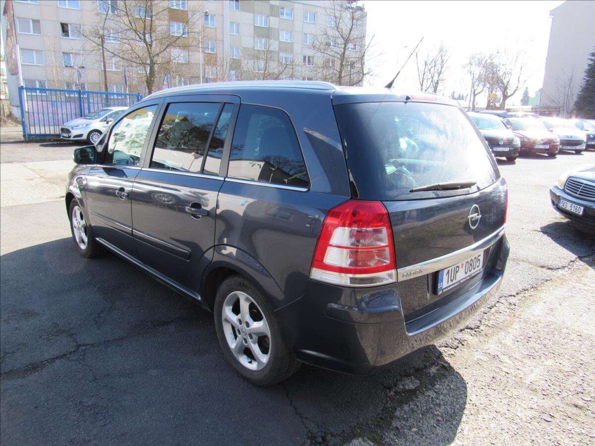 Opel Zafira Kombi 1,7 l 81 kw