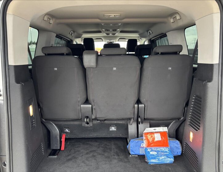 Peugeot Traveller Kombi 2,0 l 110 kw