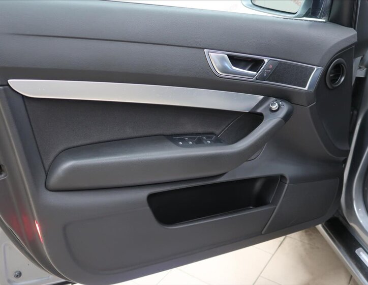 Audi A6 Kombi 2,7 l 140 kw