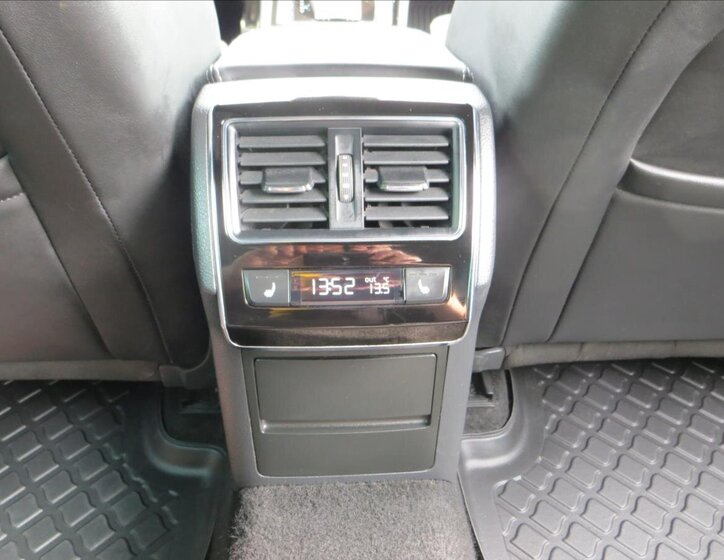 Škoda Superb Kombi 2,0 l 110 kw