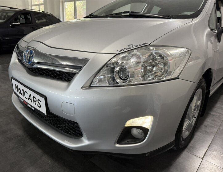 Toyota Auris Hatchback 1,8 l 73 kw