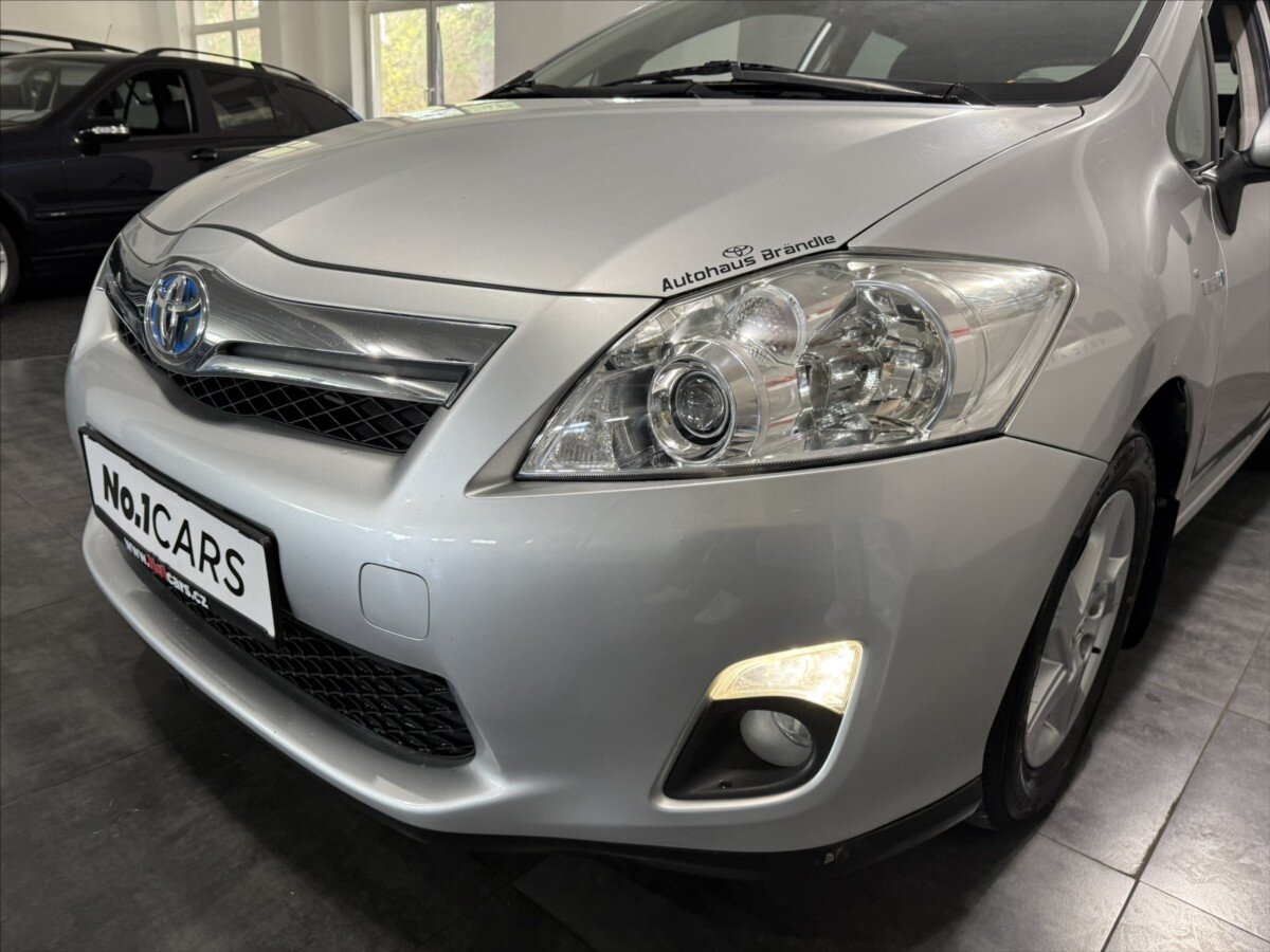 Toyota Auris Hatchback 1,8 l 73 kw