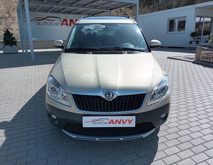 Škoda Roomster Kombi 1,2 l 63 kw