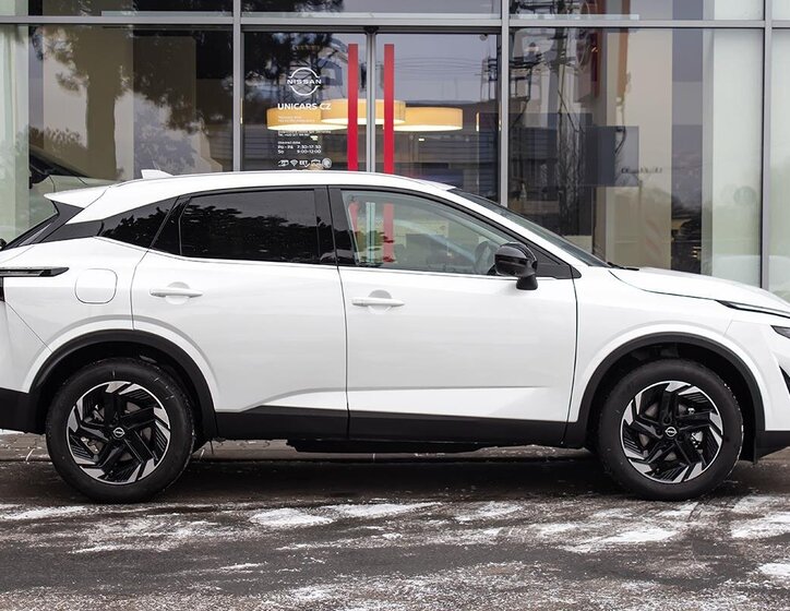 Nissan Qashqai SUV / Terénní 1,3 l 116 kw