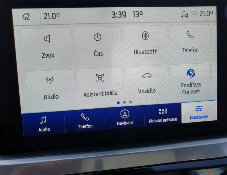 Ford Kuga SUV / Terénní 1,5 l 88 kw