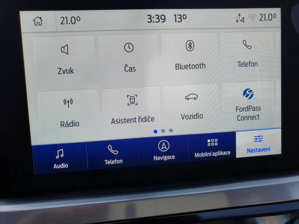 Ford Kuga SUV / Terénní 1,5 l 88 kw