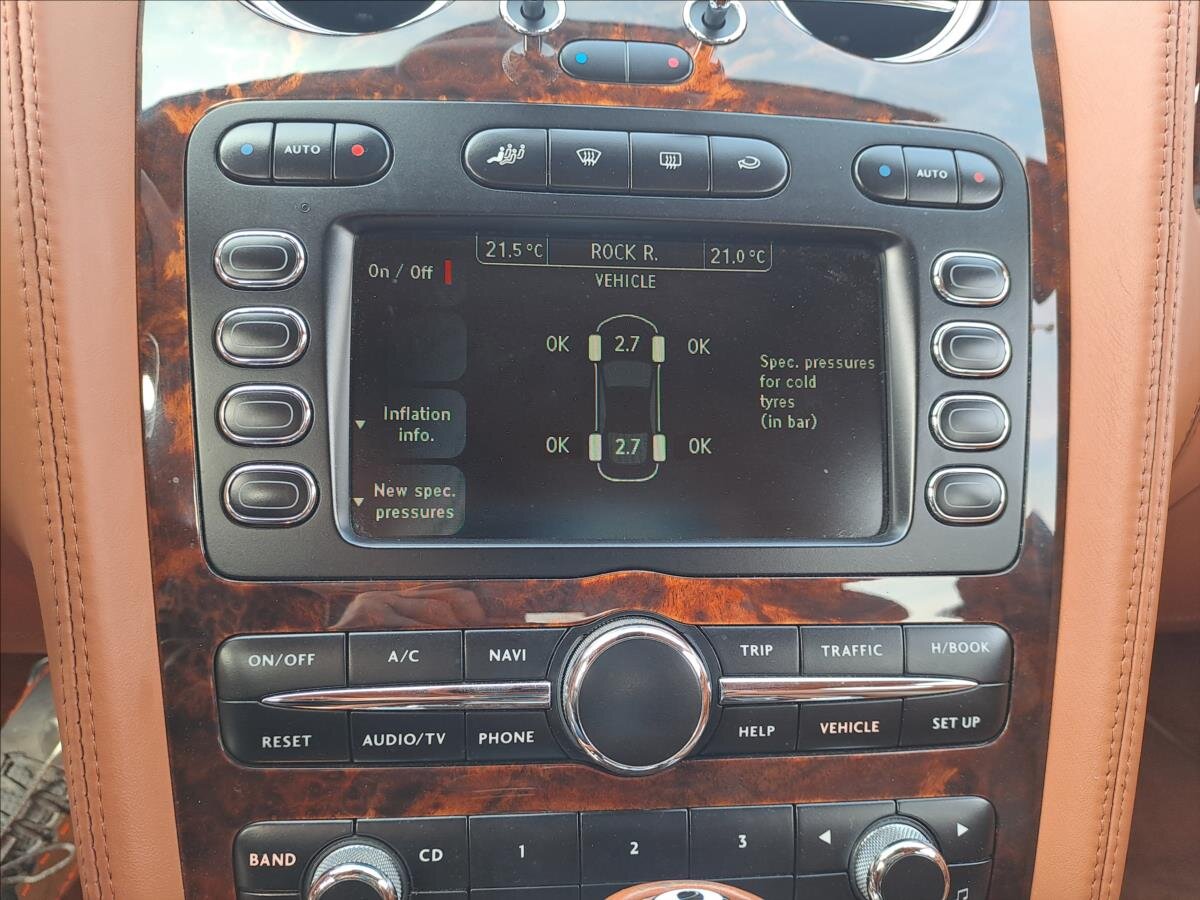 Bentley Continental Flying Spur Sedan / Limuzína 6,0 l 412 kw