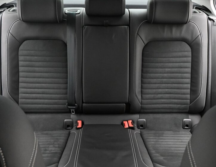 Volkswagen Passat Sedan 1,4 l 115 kw