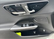 Mercedes-Benz Třídy C Sedan 2,0 l 145 kw