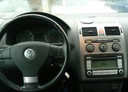 Volkswagen Touran 10