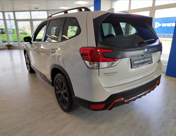 Subaru Forester SUV 2,0 l 110 kw