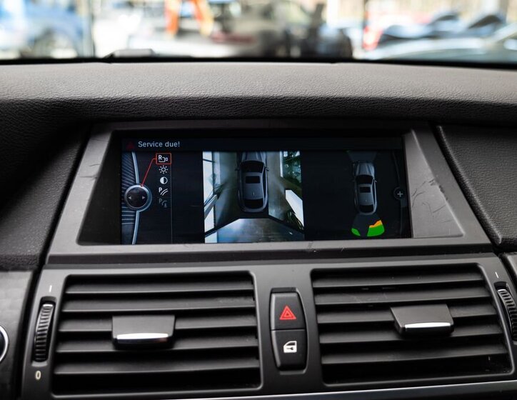 BMW X6 SUV / Terénní 3,0 l 180 kw