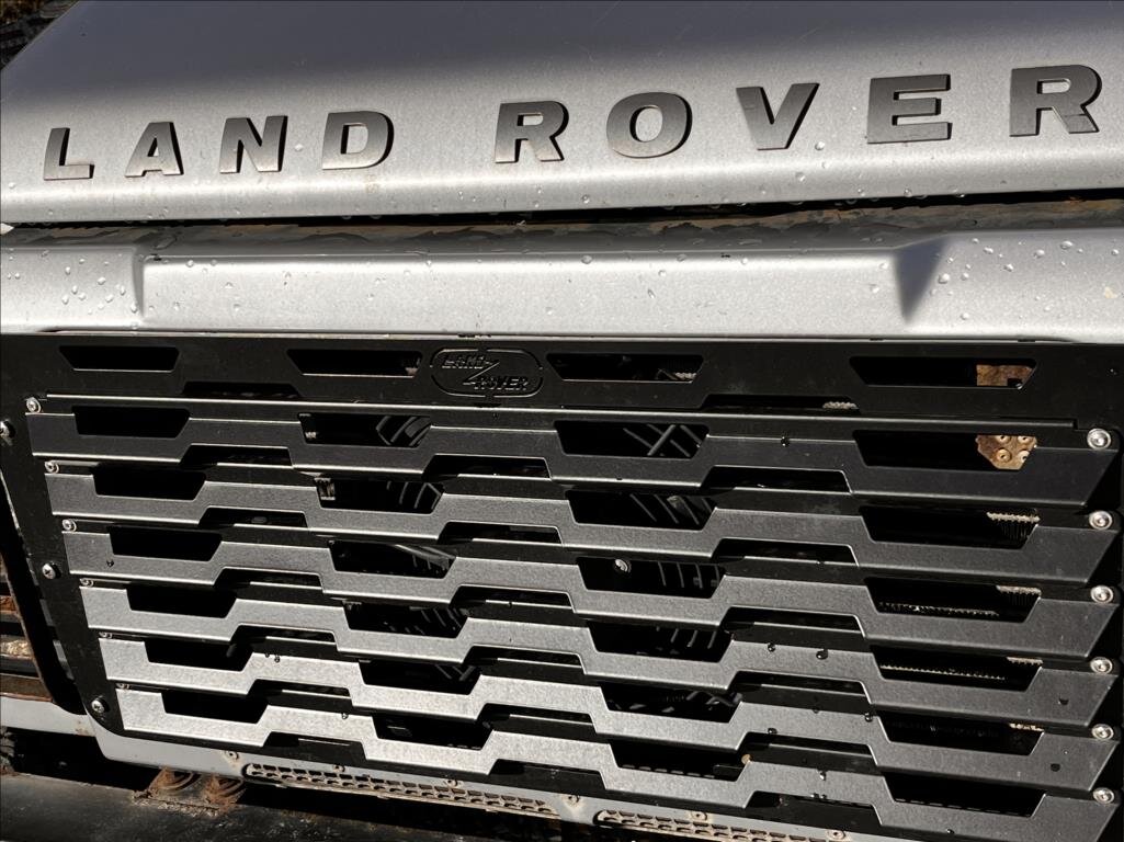 Land Rover Defender Ostatní 2,4 l 90 kw