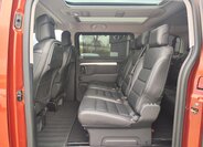 Peugeot Traveller 13