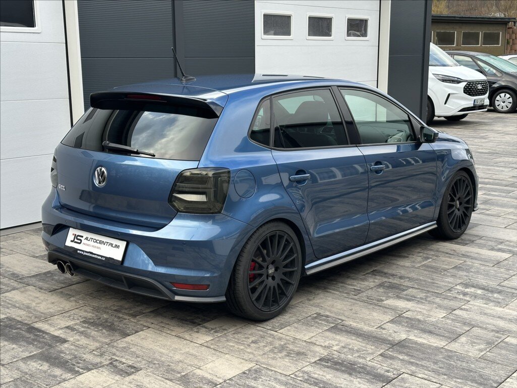 Volkswagen Polo Hatchback 1,8 l 141 kw