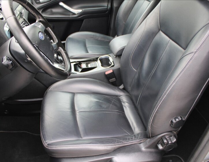 Ford S-MAX MPV 2,0 l 120 kw