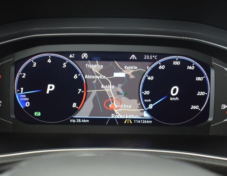 Volkswagen T-Roc SUV / Terénní 2,0 l 140 kw