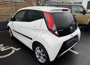 Toyota Aygo Hatchback 998,0 53 kw