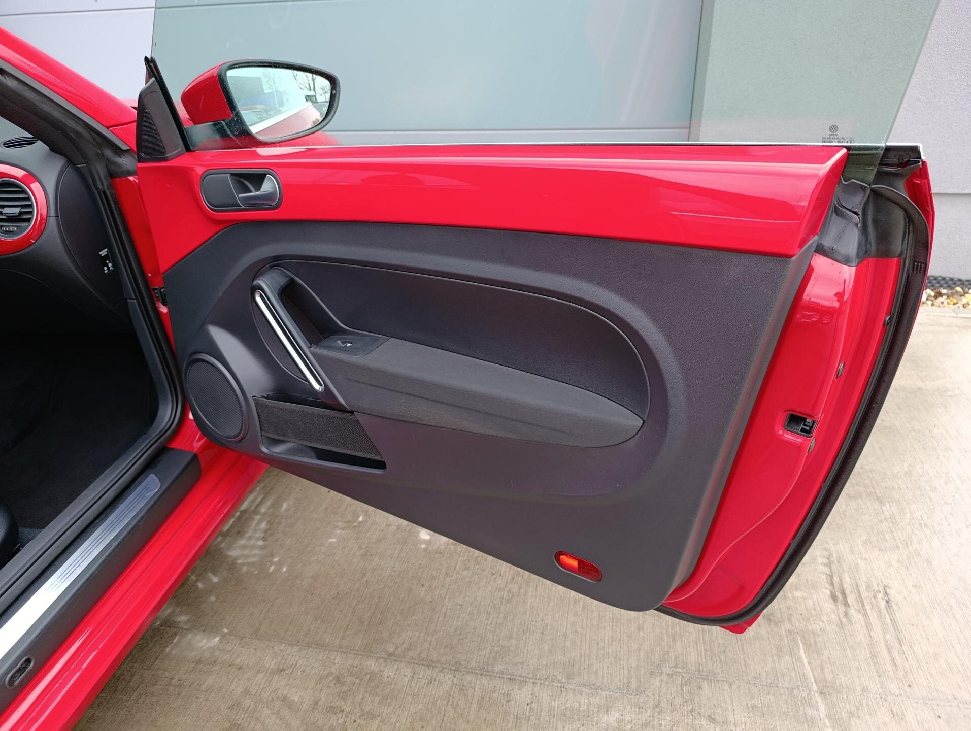 Volkswagen Beetle Kabriolet 1,2 l 77 kw