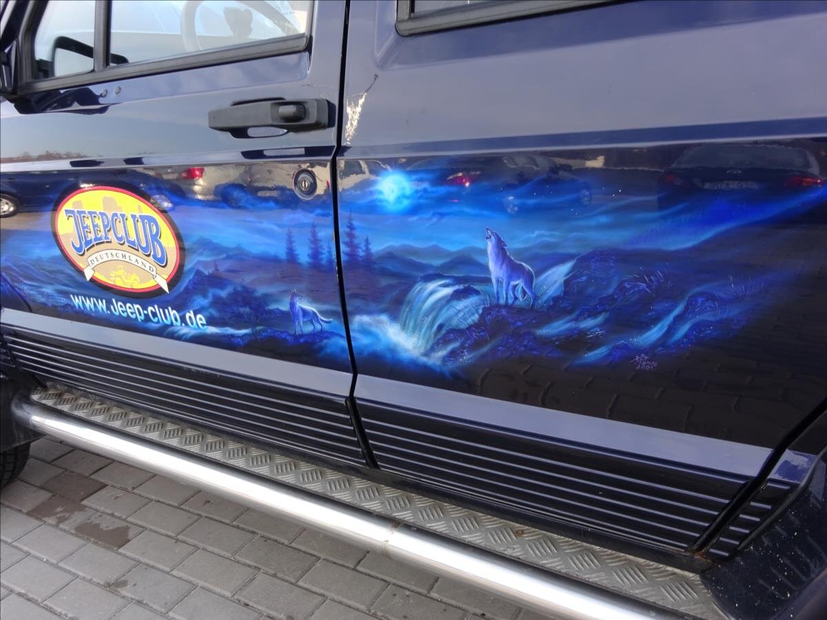 Jeep Cherokee SUV / Terénní 4,0 l 136 kw