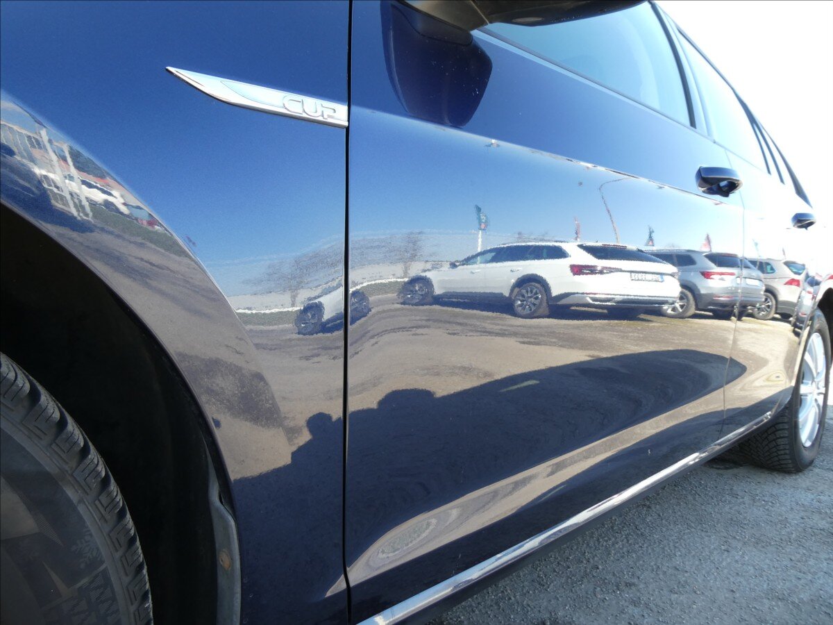 Volkswagen Golf Kombi 1,6 l 81 kw