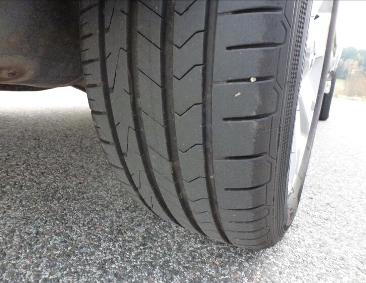 Mitsubishi Outlander Kombi 2,3 l 130 kw