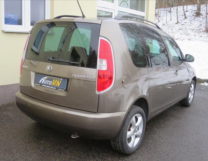Škoda Roomster Hatchback 1,2 l 77 kw