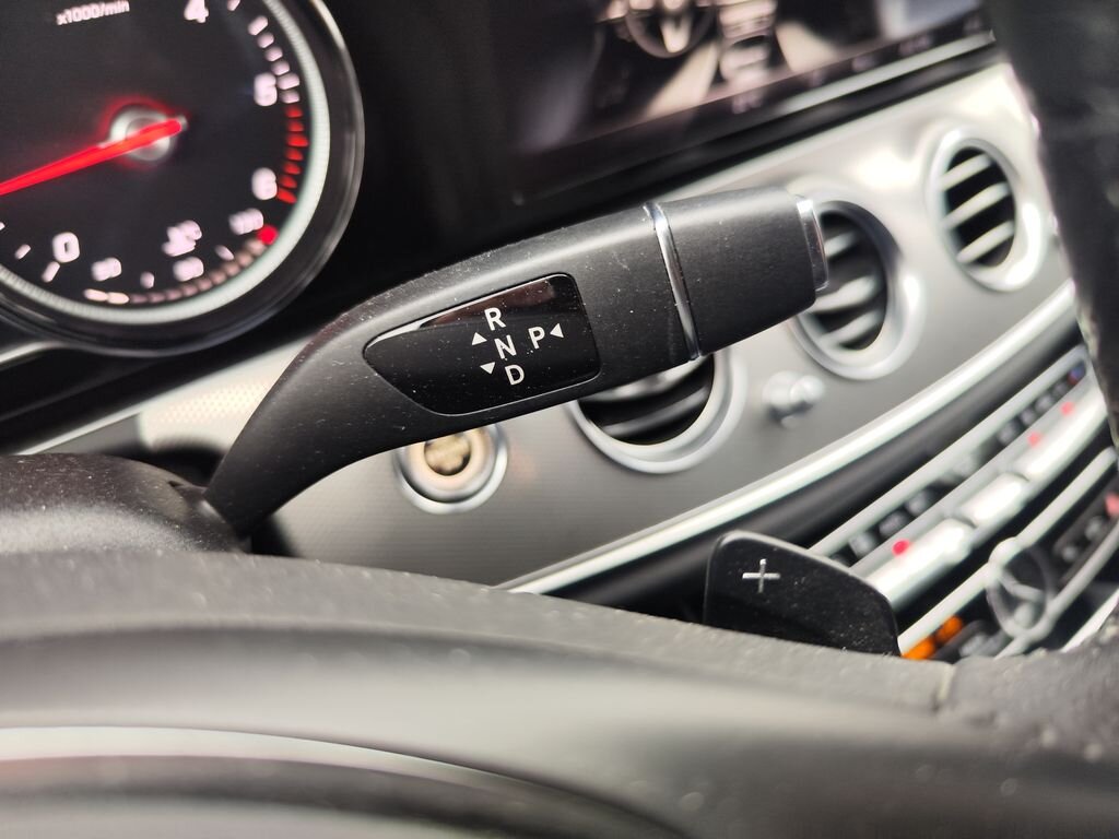 Mercedes-Benz Třídy E Sedan 3,0 l 190 kw