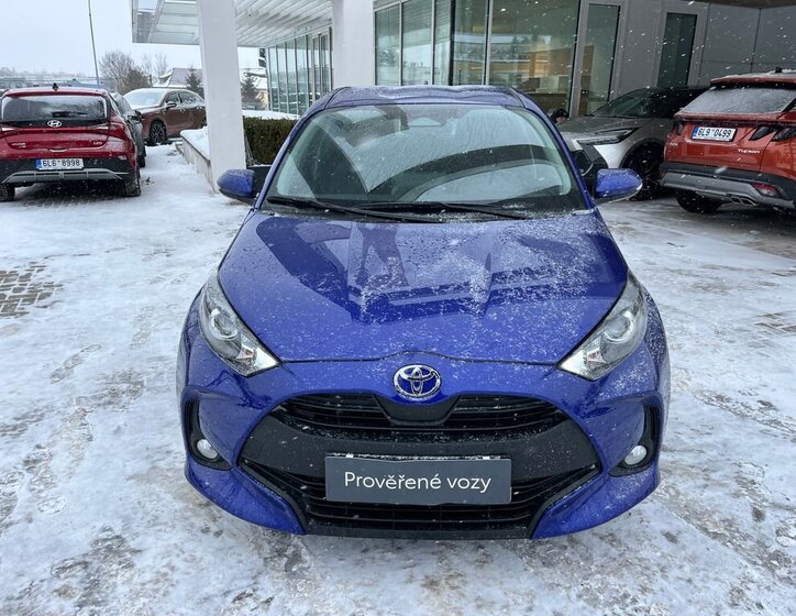 Toyota Yaris 9