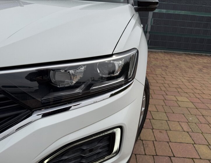 Volkswagen T-Roc SUV / Terénní 999,0 85 kw