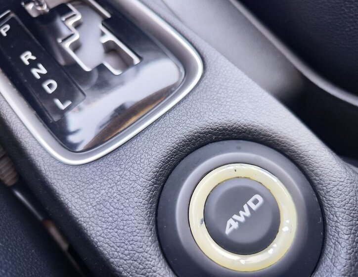 Mitsubishi Outlander SUV / Terénní 2,3 l 110 kw