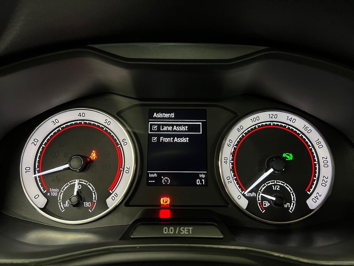 Škoda Kamiq SUV / Terénní 1,5 l 110 kw