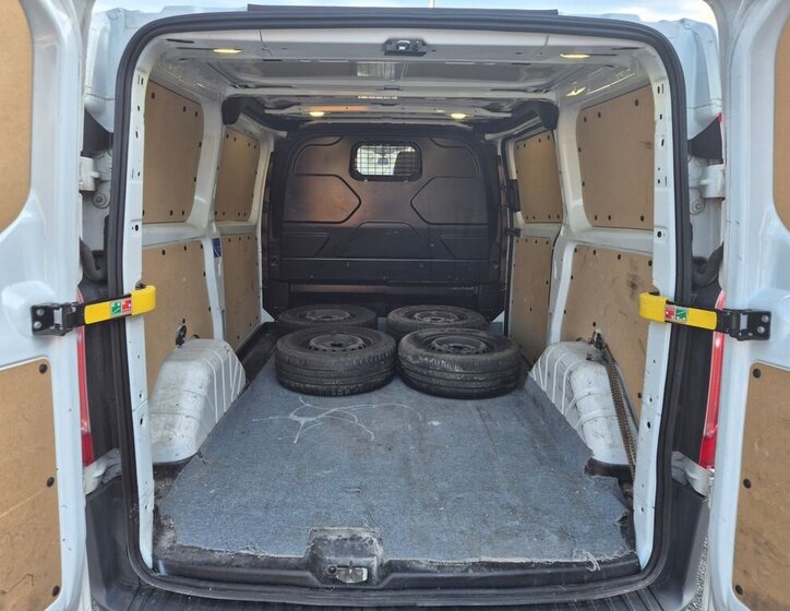 Ford Transit Custom Skříň 2,0 l 77 kw