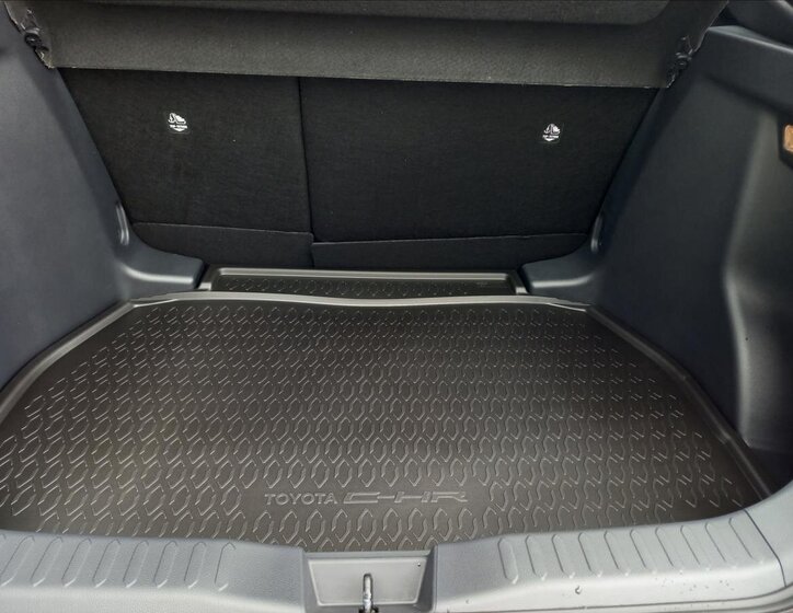 Toyota C-HR Hatchback 1,8 l 103 kw